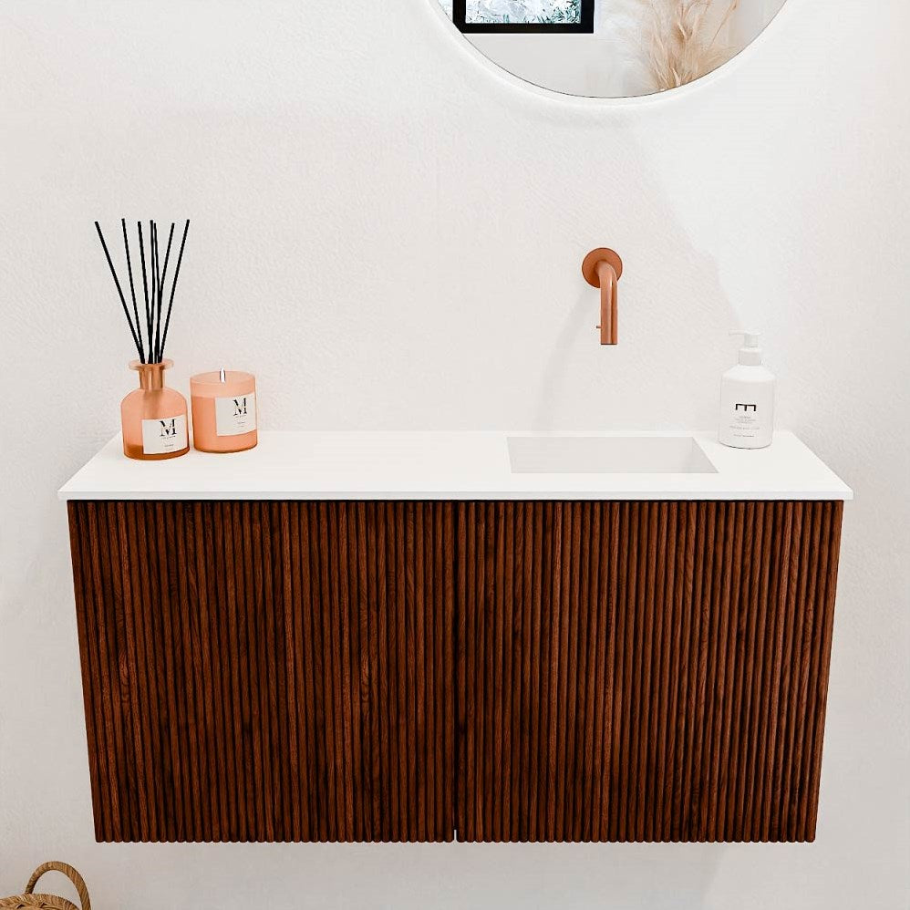 JOYA 80cm toiletmeubel kleur Ruby. Wastafel FAYE positie Rechts Zonder kraangat kleur Talc.