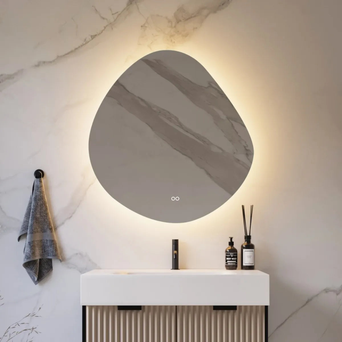 Hipp Design 20000 organische spiegel met LED verlichting en spiegelverwarming